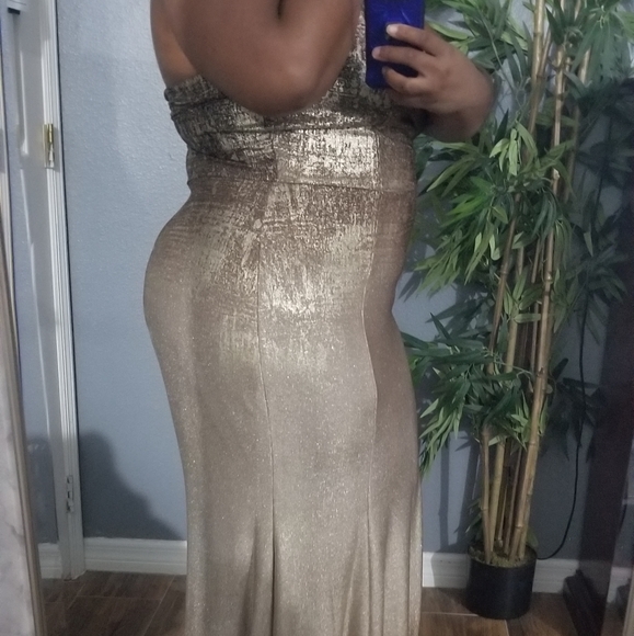 🍾The Luxe Life Strapless Gown 🥂 - Picture 10 of 11